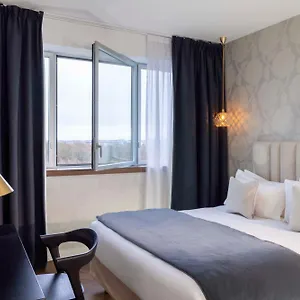 Western Isidore 4*, Saint-Jacques-de-la-Lande France